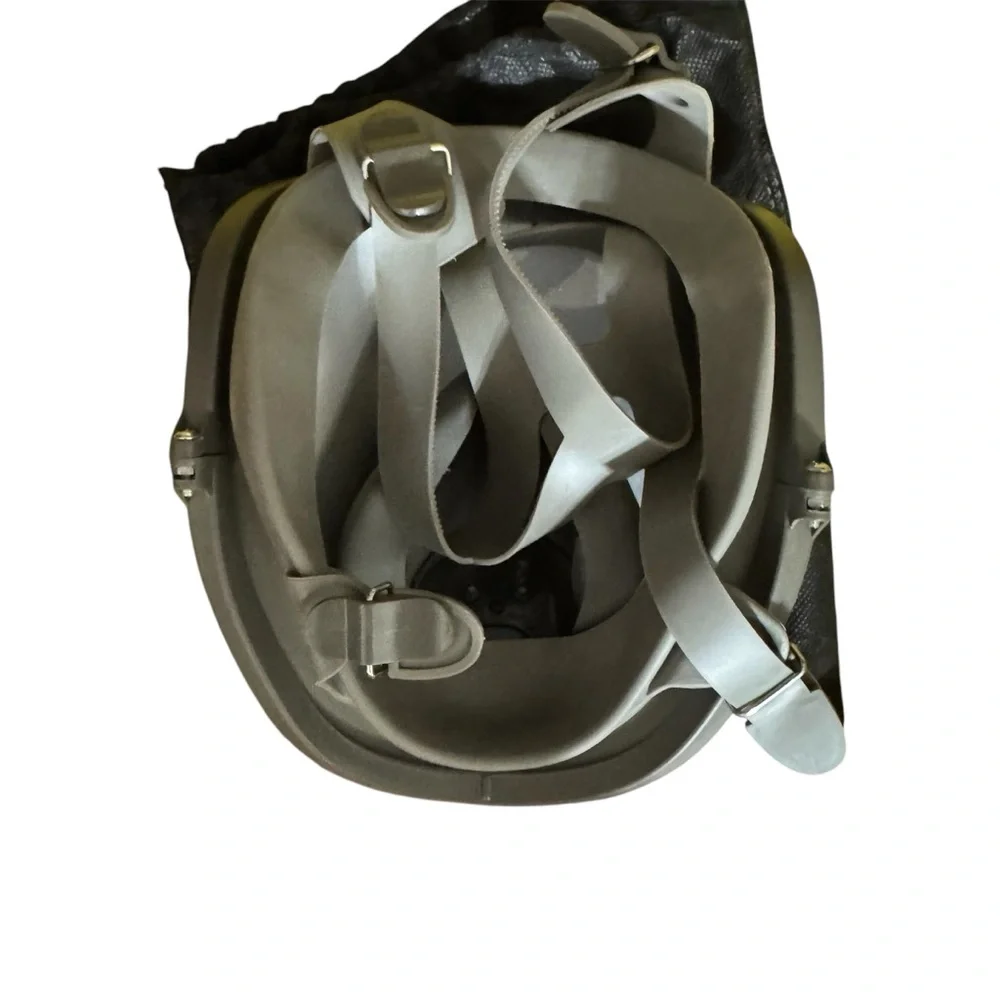 M3 face mask , plus one set of filters
